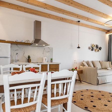 Birikos Hotel & Suites Agios Prokopios  Ngoại thất bức ảnh