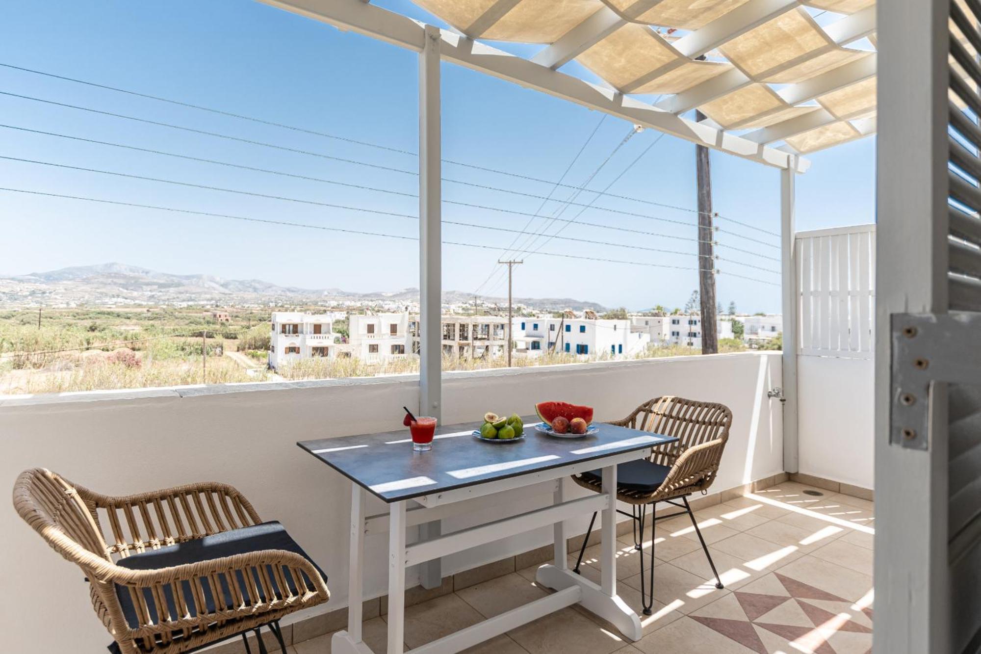 Birikos Hotel & Suites Agios Prokopios  Phòng bức ảnh