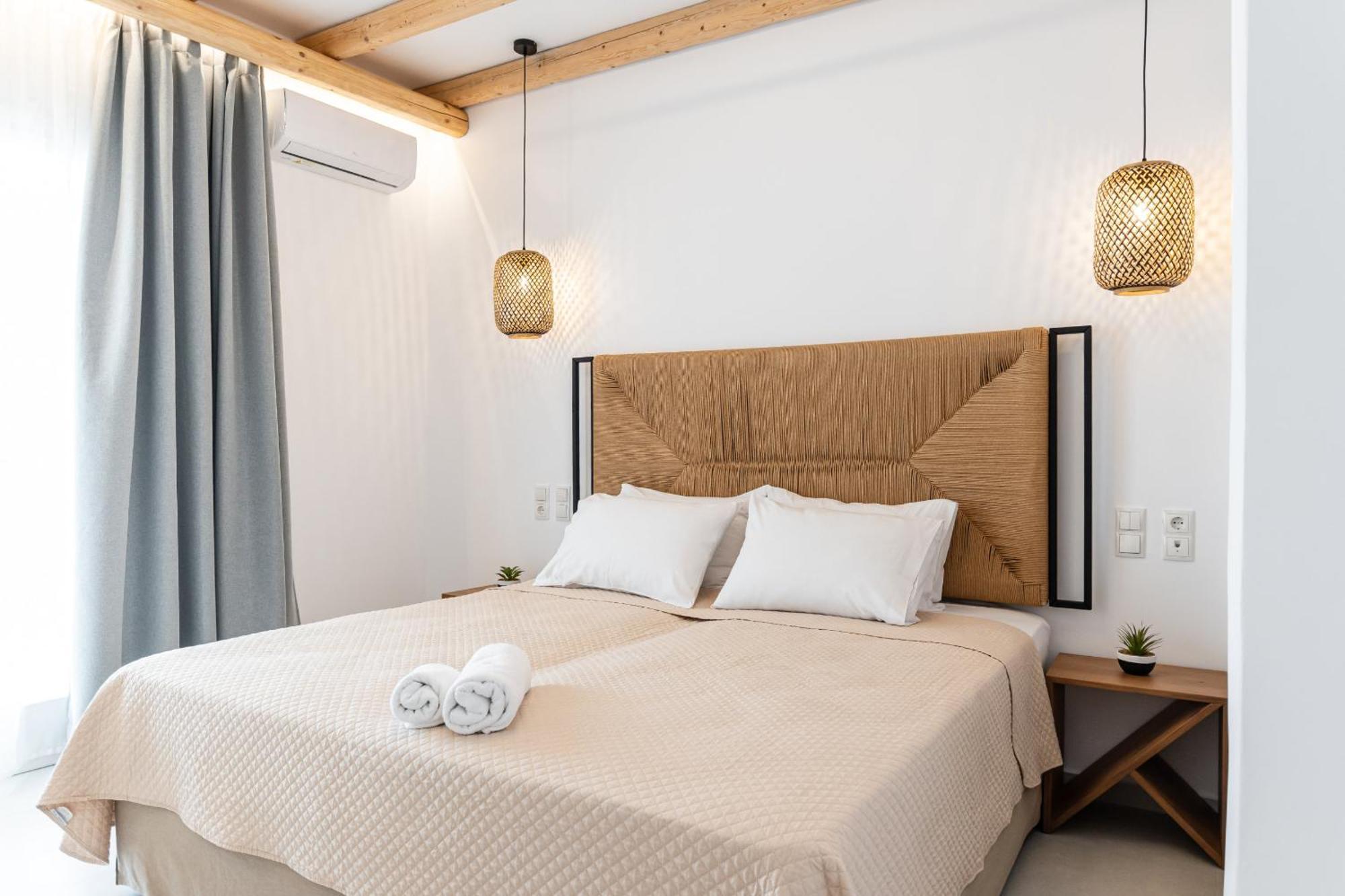 Birikos Hotel & Suites Agios Prokopios  Ngoại thất bức ảnh