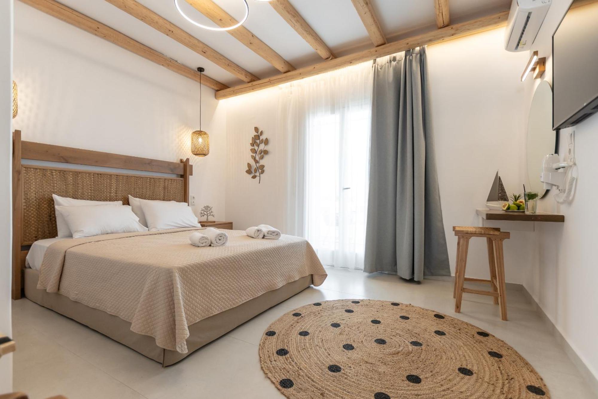 Birikos Hotel & Suites Agios Prokopios  Ngoại thất bức ảnh