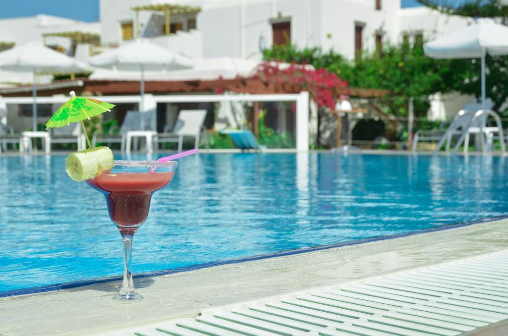 Birikos Hotel & Suites Agios Prokopios  Ngoại thất bức ảnh