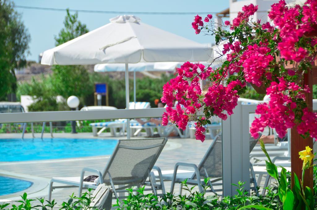 Birikos Hotel & Suites Agios Prokopios  Ngoại thất bức ảnh